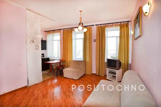 Rent apartments in the center, Saint Petersburg - apartment by the day