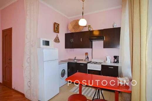 Rent apartments in the center, Saint Petersburg - apartment by the day