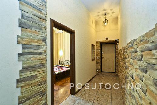 Apartment for rent near Nevsky Prospect, Saint Petersburg - apartment by the day