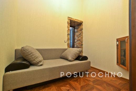 Apartment for rent near Nevsky Prospect, Saint Petersburg - apartment by the day