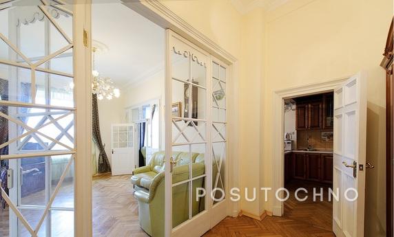 One-bedroom luxury apartment, Москва - квартира подобово