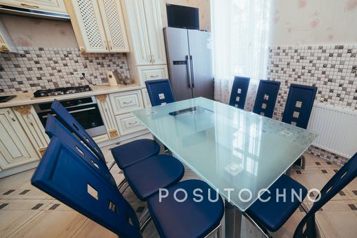4 komnatnaya VIP-apartment, Lviv - apartment by the day