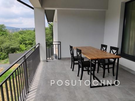 A modern tanhaus with an area of 150m2 i, Chernivtsi - apartment by the day