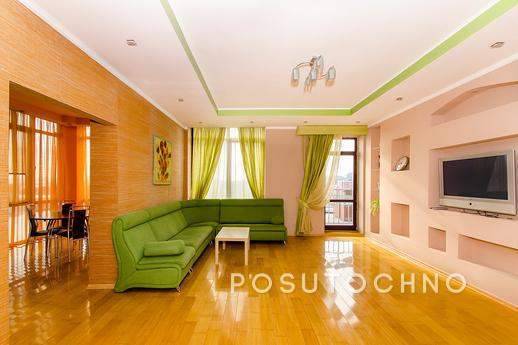 Apartment with good views of the Kremlin, Казань - квартира подобово