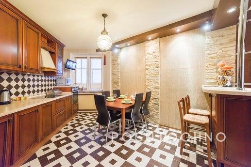 The apartment euro renovation (Jacuzzi), Kazan - apartment by the day