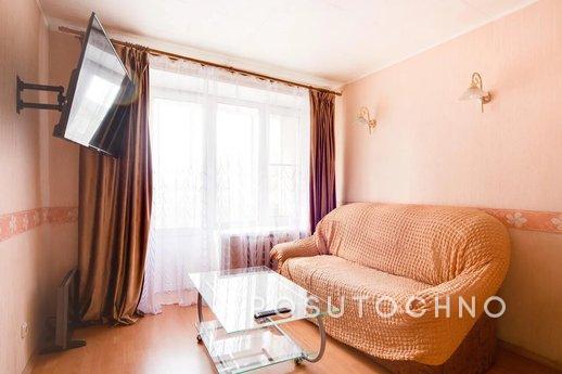 One-bedroom apartment on Sokol, Moscow - apartment by the day