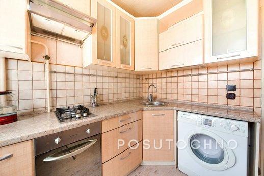 One-bedroom apartment on Sokol, Moscow - apartment by the day