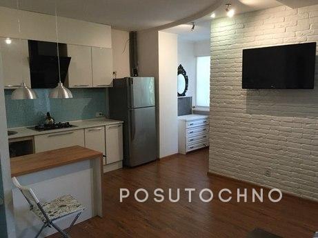 1-ком. квартира в центре с евро ремонтом, Северодонецк - квартира посуточно