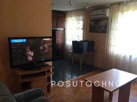 2 bedroom apartment renovated, WI-FI, Sievierodonetsk - apartment by the day