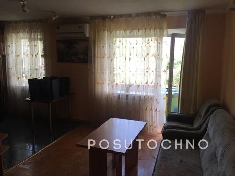 2 bedroom apartment renovated, WI-FI, Sievierodonetsk - apartment by the day