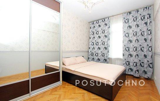 Bright two-bedroom apartment, Москва - квартира подобово