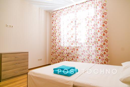 Clean, comfortable one-bedroom apartment, Казань - квартира подобово