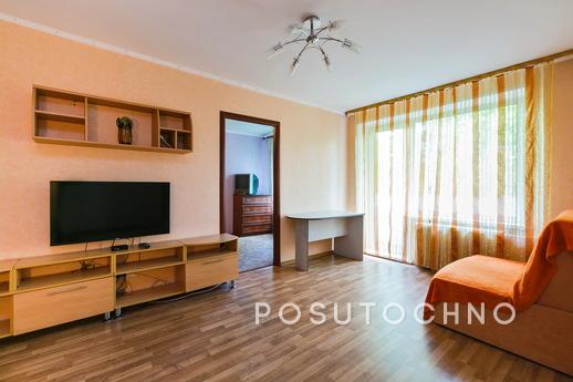 2 bedroom apartment  Sevastopol Avenue, Moscow - apartment by the day