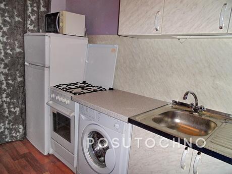 1 bedroom apartment near the metro, Saint Petersburg - apartment by the day