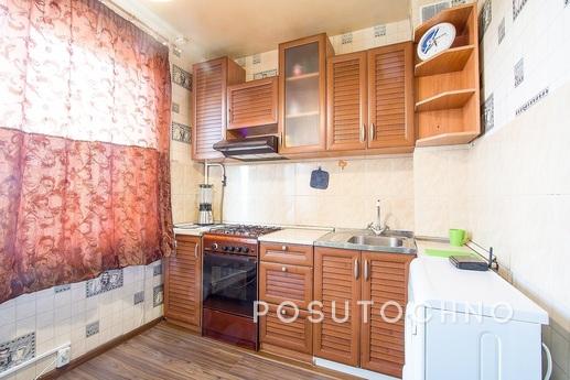 For rent Miklukho-Maklaya 51 k1, apt. 20, Москва - квартира подобово