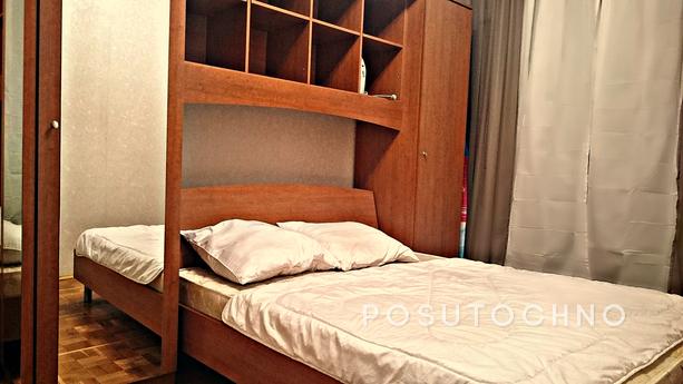 One bedroom apartment in the Stalin hous, Moscow - apartment by the day