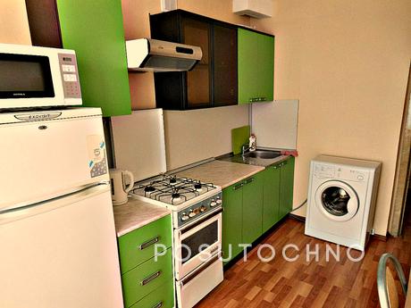 One bedroom apartment on Polezhaevskaya, Moscow - apartment by the day