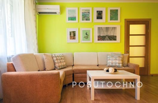 Apartment near Dubrovka metro station, Moscow - apartment by the day
