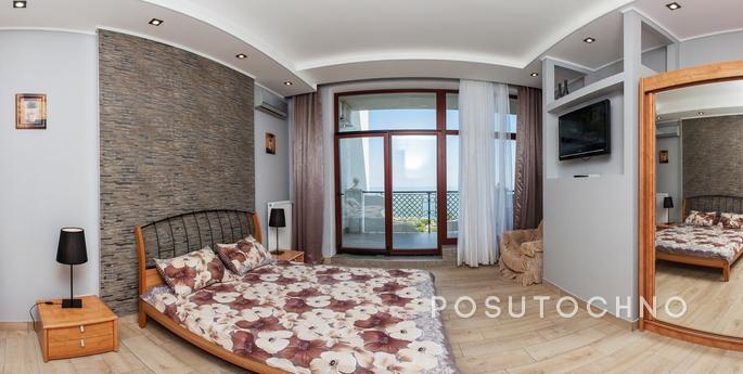 2 bedroom apartment, 'Hi-Tech', Odessa - apartment by the day