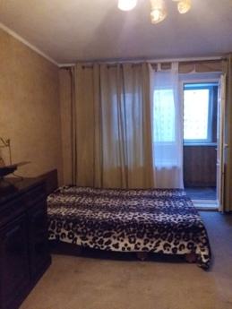 2-room on the Boulevard Gaidar, Chernomorsk (Illichivsk) - apartment by the day