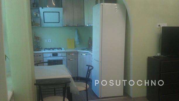 Rent my 2-room apartment, Chernomorsk (Illichivsk) - apartment by the day