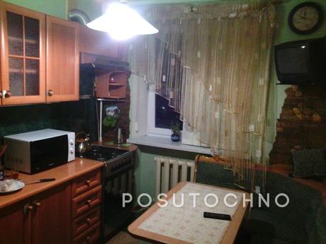 Rent 2-bedroom apartment, Chernomorsk (Illichivsk) - apartment by the day