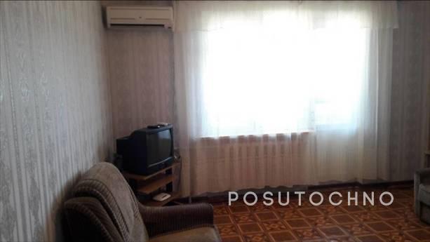 own 2-bedroom apartment with sea view, Chernomorsk (Illichivsk) - apartment by the day