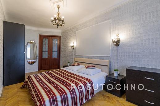 Daily rent 3-room apartment, Saint Petersburg - apartment by the day