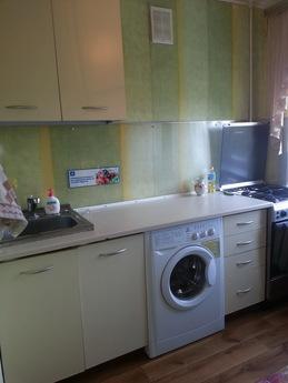 Its 1 bedroom near the sea, Park 10, Chernomorsk (Illichivsk) - apartment by the day