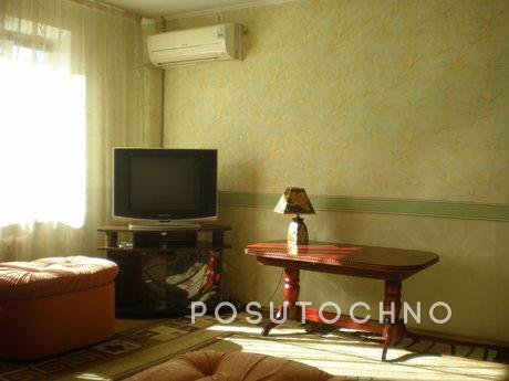 Apartment for rent with a sea view, Sevastopol - apartment by the day