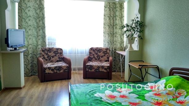 Rent an apartment near the sea, Yuzhny - apartment by the day