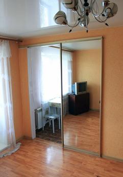 2 Bedroom apartment Komsomolskaya 67, Komsomolsk-on-Amur - apartment by the day