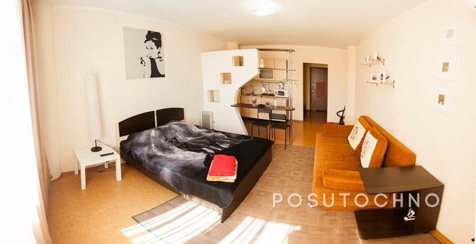 1 Bedroom clean apartment in the center, Tyumen - apartment by the day