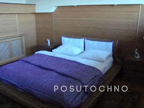 I rent a house on the bank of the Dniepe, Dnipro (Dnipropetrovsk) - apartment by the day