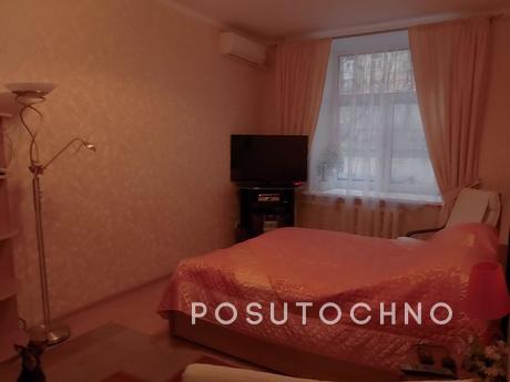 Renting an apartment for hours, daily, at night. The apartme