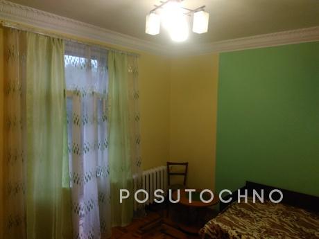 2 bedroom apartment Center. Small market, Zaporizhzhia - apartment by the day