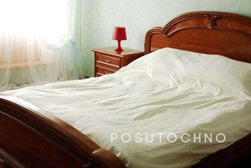 Leases hozyain.Spalnyh places: 2 + 2 + 1 + 1 + 1. Rooms are 