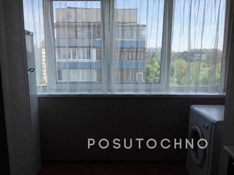 2-bedroom apartment, Obolon, Kyiv - apartment by the day