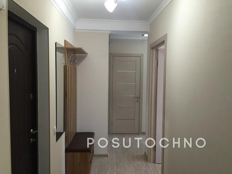 2-bedroom apartment, Obolon, Kyiv - apartment by the day