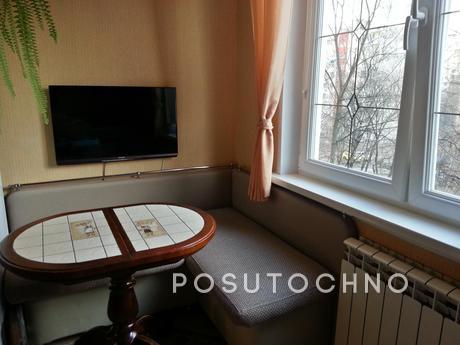 Apartment for Rent in Metro Schukinskaya, Москва - квартира подобово