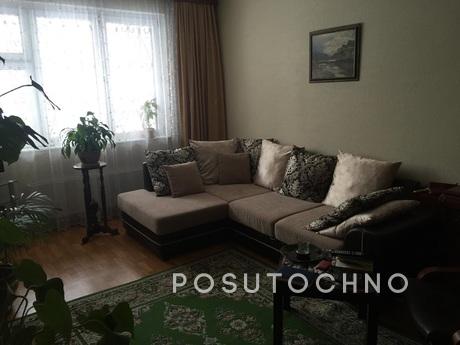 2-bedroom apartment for hours, days near the metro. The apar