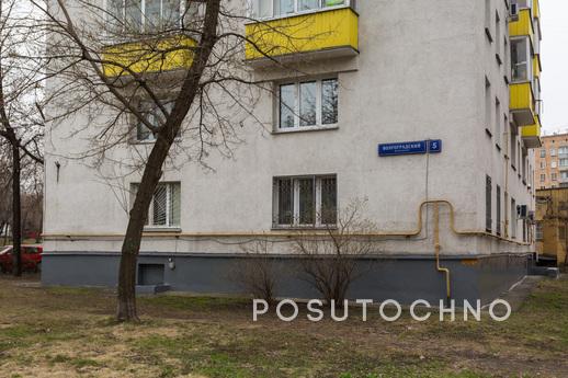1 bedroom apartment near the metro, Moscow - apartment by the day