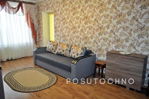 2 bedroom apartment in the center, Kamianets-Podilskyi - apartment by the day