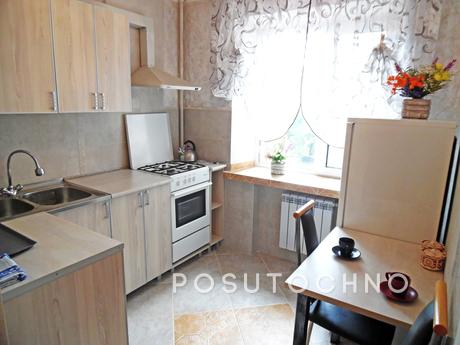 LUX in the center! Clean and cozy!, Khmelnytskyi - apartment by the day