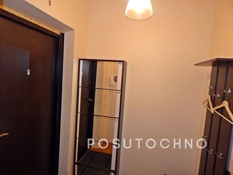 Excellent studio apartment in the metro, Moscow - apartment by the day