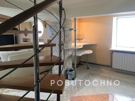 Exclusive apartment with glass roof, Moscow - apartment by the day