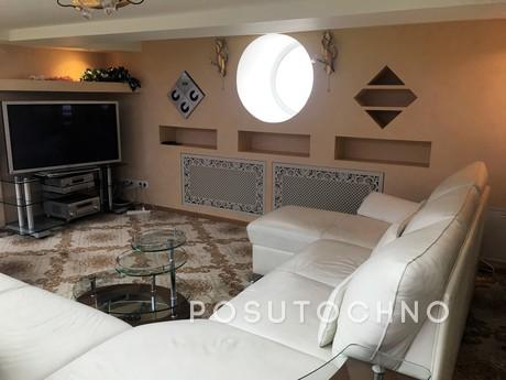 Exclusive apartment with glass roof, Moscow - apartment by the day