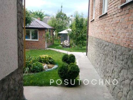 Housing for rent in the center, Khmelnytskyi - apartment by the day