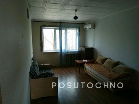 rent 2-com in Krivoy Rog, Krivoy Rog - apartment by the day