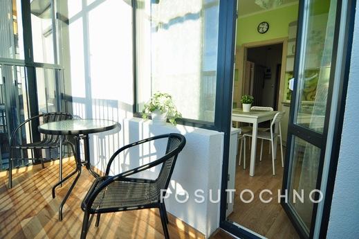 Sunny apartments (Qiwi), Saint Petersburg - apartment by the day